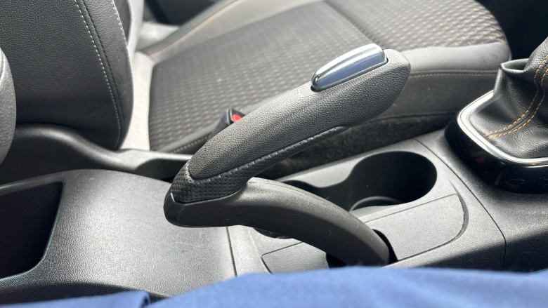 Vauxhall Crossland X 1.2T ecoTec [110] Tech Line Nav 5dr [6 Spd] [S/S] Petrol Hatchback